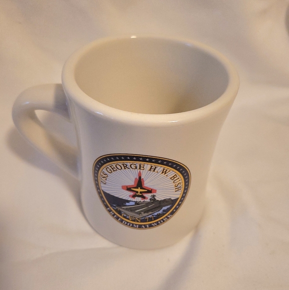 USS George H.W. Bush (CVN-77) Ship's Crest Victor Style Diner Coffee Mug - Picture 2 of 5
